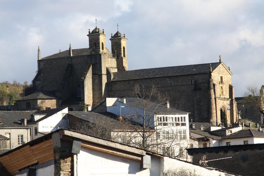 Venecia Bed&Breakfast Villafranca Del Bierzo Bagian luar foto