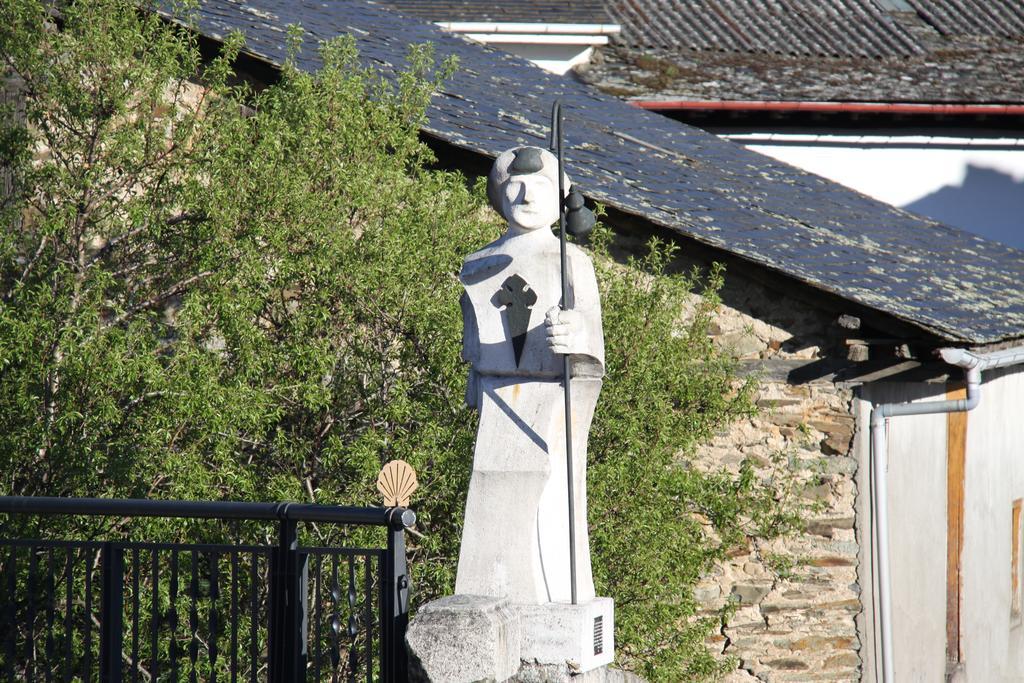 Venecia Bed&Breakfast Villafranca Del Bierzo Bagian luar foto